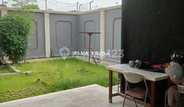 Dijual Murah Rumah di Jl Comal Surabaya Pusat