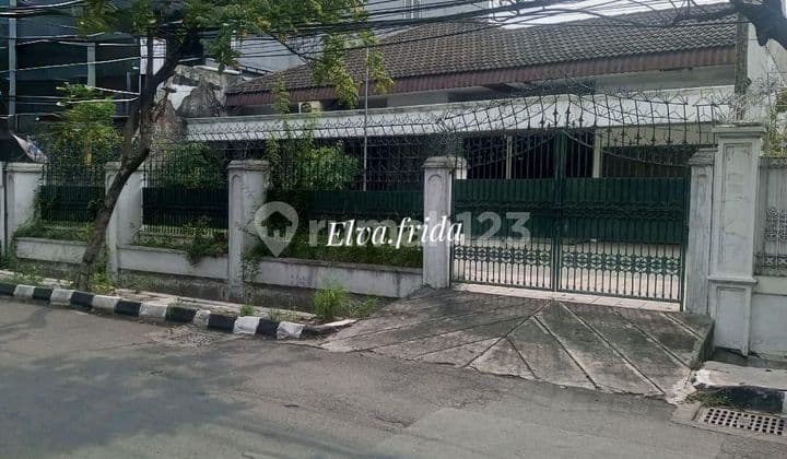 Dijual Murah Rumah di Raya Satelit Surabaya Barat