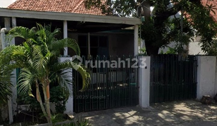 For Sale House on Jl Raya Dr Wahidin Surabaya Center