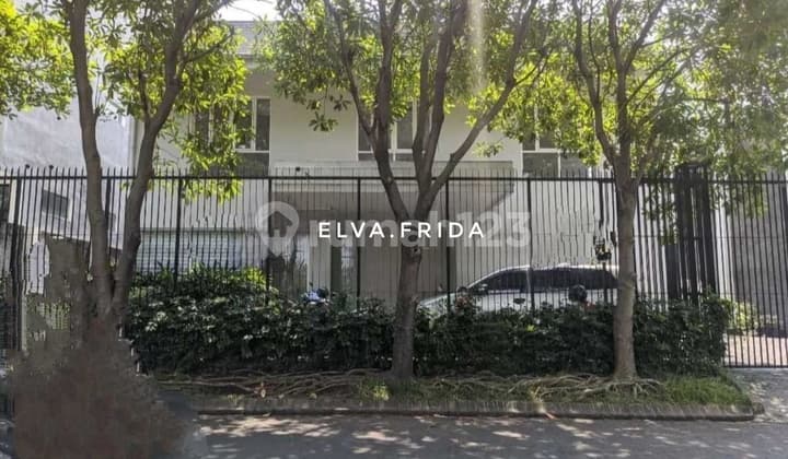 Dijual Rumah Usaha di Raya Bukit Golf Double Way Citraland Surabaya