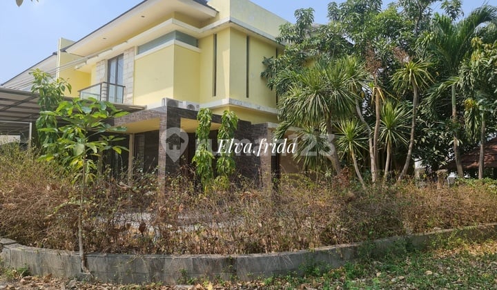 For Sale 2-Storey Hook House in Royal Residence Surabaya