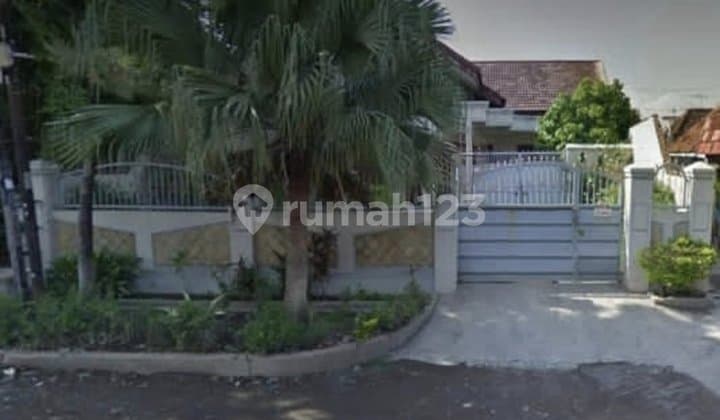 Dijual Rumah Siap Huni di Jl Kaca Piring, Surabaya Pusat