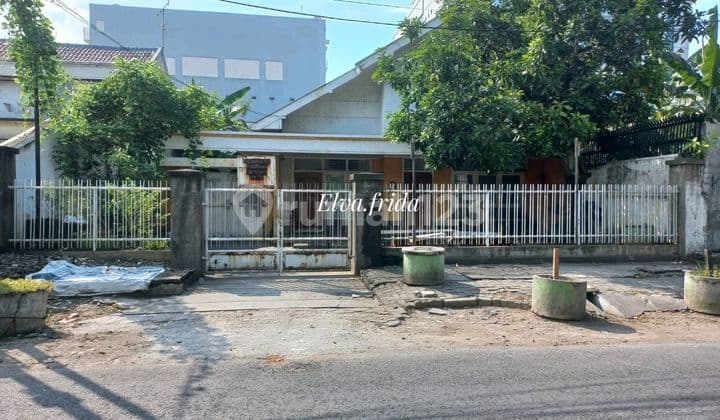 Dijual Rumah Murah di Jalan Widodaren Surabaya Pusat