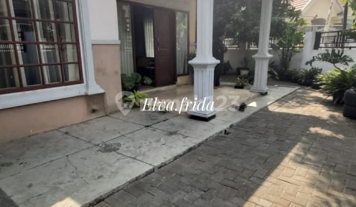 Dijual Murah Rumah Hook di Jl Cipunegara Surabaya Pusat