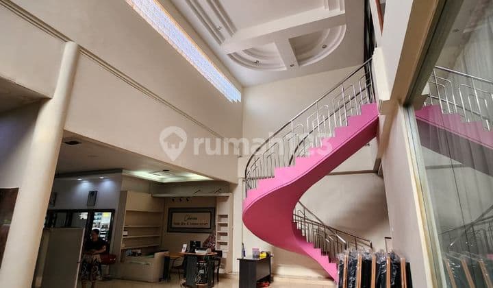 Business property for sale on Jalan Walikota Mustajab, Surabaya city center