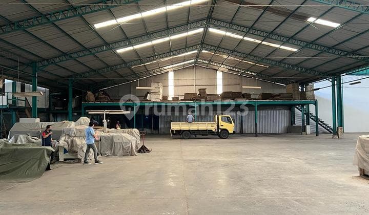Dijual Gudang Siap Pakai di Jalan Prepedan Raya Jakarta Barat