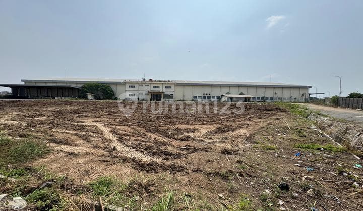 Disewakan Lahan + Bangunan Pinggir Jalan Raya Propinsi Lemah Abang, Cikarang, Bekasi Jawa Barat