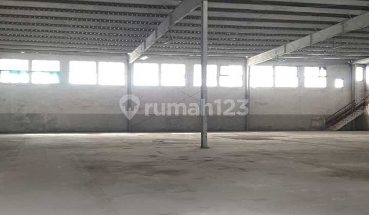 Disewakan Gudang Strategis di Pinggir Jl Raya Daan Mogot