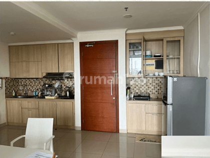 Di jual apartemen Ancol Mansion, harga di bawah NJOP, 5 kamar.