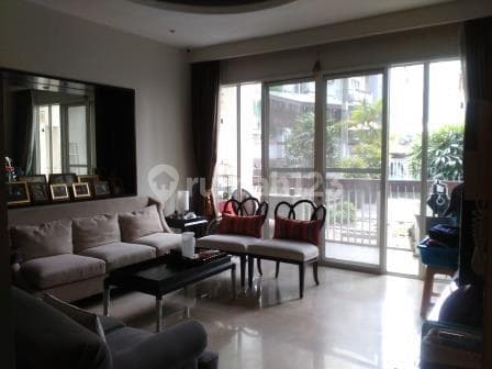 Apartemen Pearl Garden Gatot Subroto.