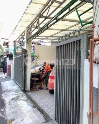 Rumah Di Lokasi Tebet Timur