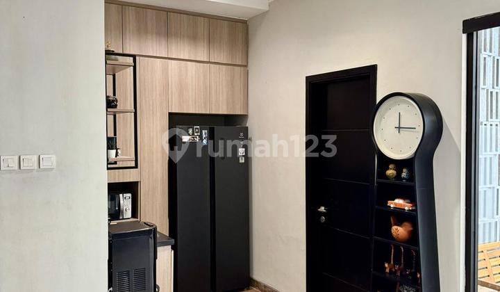 Rumah Cantik Siap Huni Tangerang Selatan