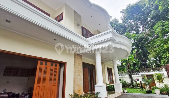 For Rent Calm Classic Tropical House At Pondok Indah