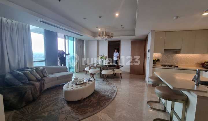 APARTEMEN MEWAH TERLETAK DI JANTUNG SCBD KARAWACI SANGAT STRATEGIS