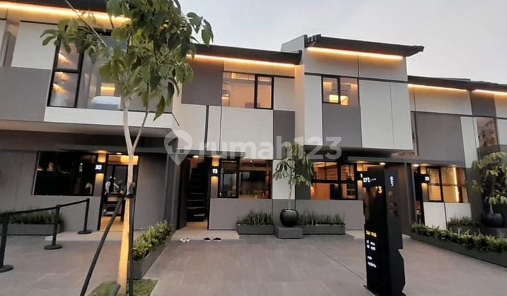 RUMAH 2 LANTAI AREA BISNIS PARK SERPONG STRATEGIS GADING SERPONG