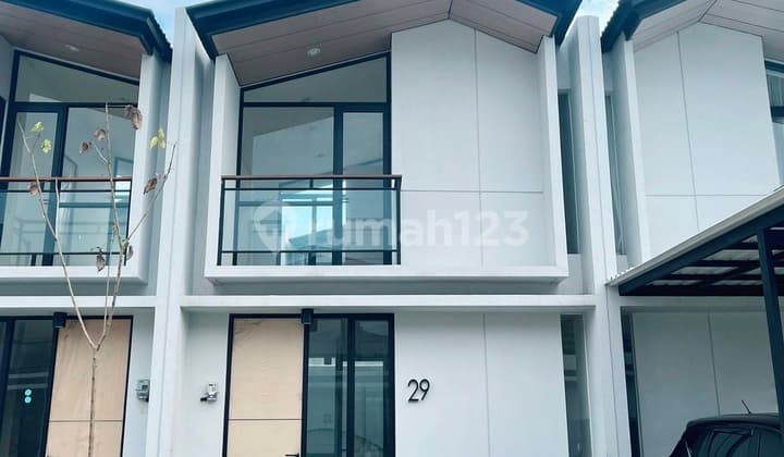 Dijual Rumah Mewah 2 Lantai Siap Huni Lokasi Sangat Strategis Hanya 1 Menit ke Toll Lippo Karawaci