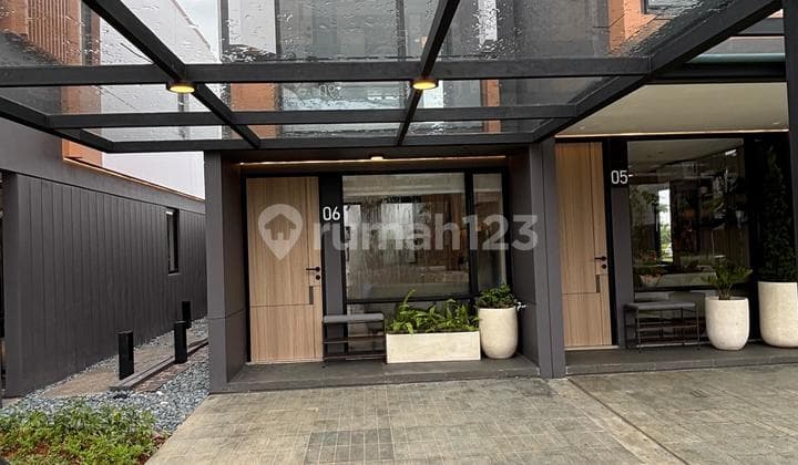 Dijual Rumah 2 Lantai 1 Kamar Tidur Lokasi Strategis Hanya 5 Menit ke Kampus Umn dan Mall Sms Gading Serpong Tangerang