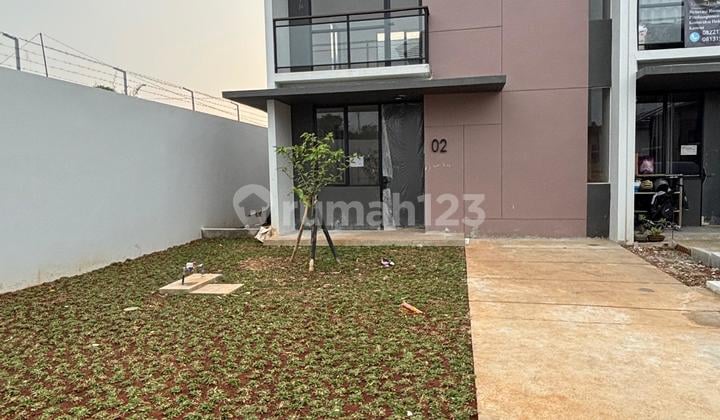 Dijual Rumah Siap Huni 2 Lantai 3 Kamar Tidur Berkonsep Industrial Lokasi Strategis Hanya 1 Menit ke Exit Tol Lippo Karawaci dan 7 Menit ke Kampus Uph Mall Supermall Karawaci Karawaci Tangerang