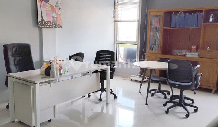 Fully furnished shop house at Villa Bintaro Regency