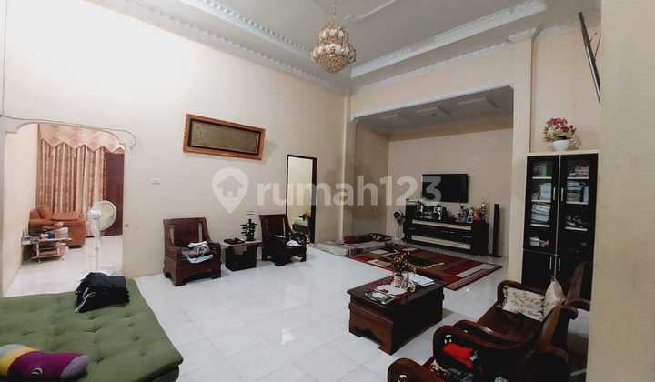 Murah Rumah Cantik Satu Lantai dengan Kamar Lima di Dekat Tanah Lapang Merdeka Binjai