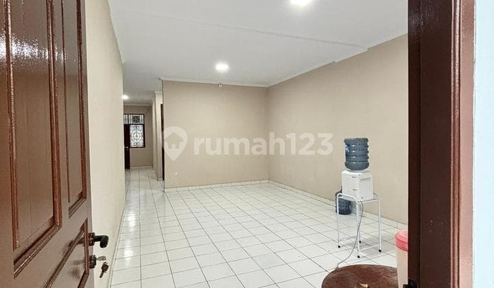 South Kedoya House, Land Area 140 sqm, Price 1.95 billion IDR, West Jakarta