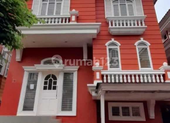 2.5 Story Unfurnished, House in Gading Serpong, Omaha Village Cluster - 3-Car Road Width!