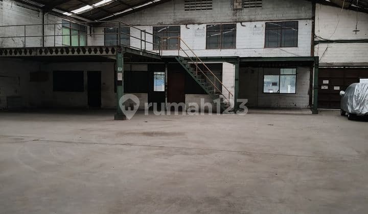 Warehouse + Office in Pulo Gadung Centre - Area 8,185 m2