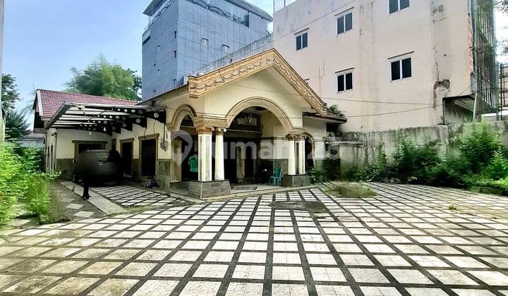 Disewakan Rumah dan Tanah 1303M2 Sei Serayu - Medan Baru