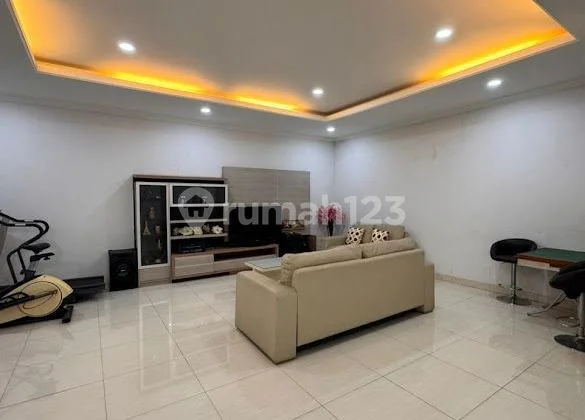 Dijual Rumah di Bandengan, 3.5 Lantai,Luas dan Nyaman. SHM