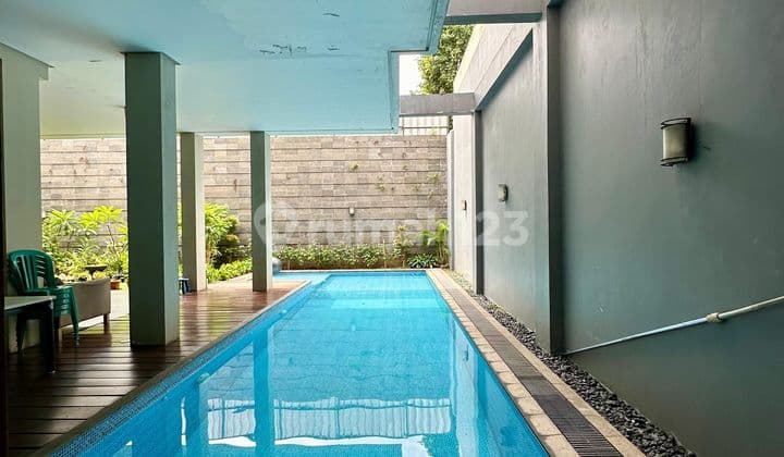 Rumah di sewakan For Rent Kebayoran Baru Jl. Kartanegara