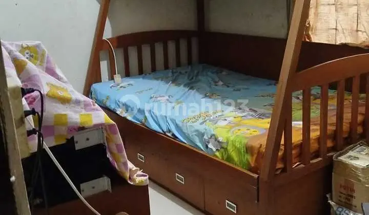 For Sale: House in Pharmindo Complex, Melong, Jl. Trowulan