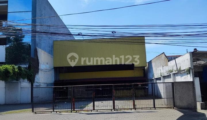 Ruang.usaha Strategis Jl. Di. Panjaitan,tengahkota Min Sewa 3th