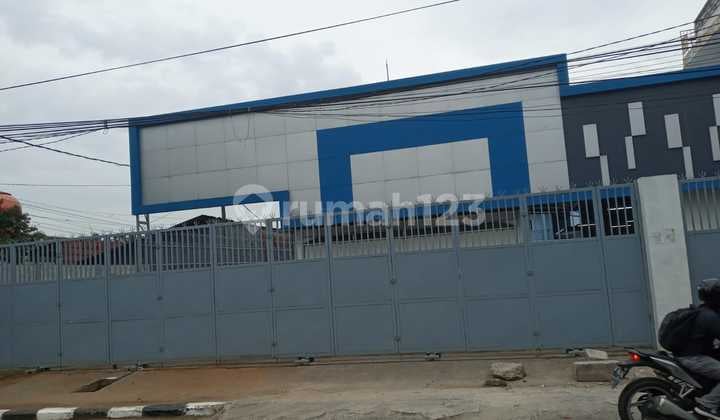 Showroom Di Cipondoh Tangerang Cocok Buat Usaha Yn