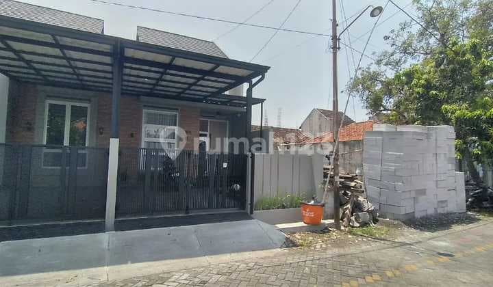 New House Land Area 100 Free Fees in Pedurungan