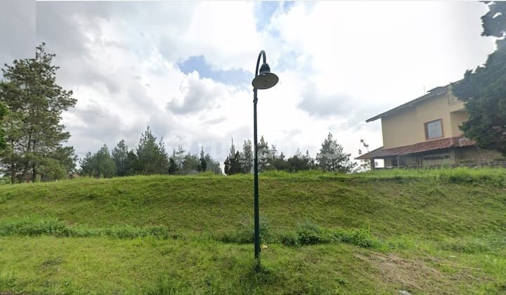 Kavling Hoek di Kawasan Villa Bandung Utara