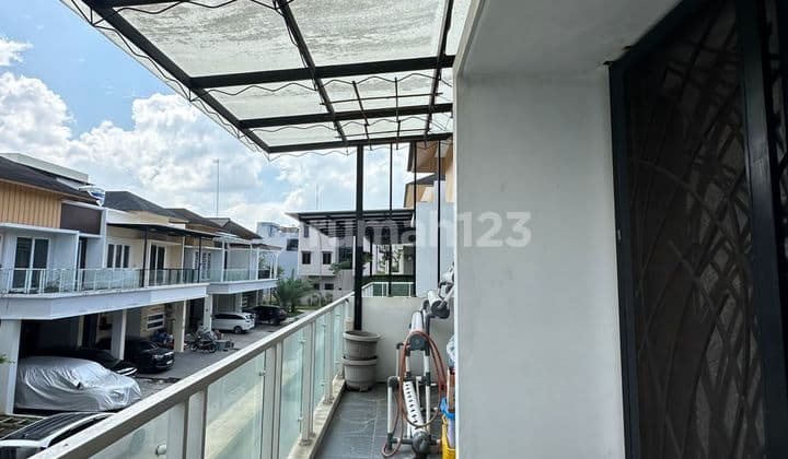 Dijual Cepat Villa Givenchy Lebar8 Full Furnish