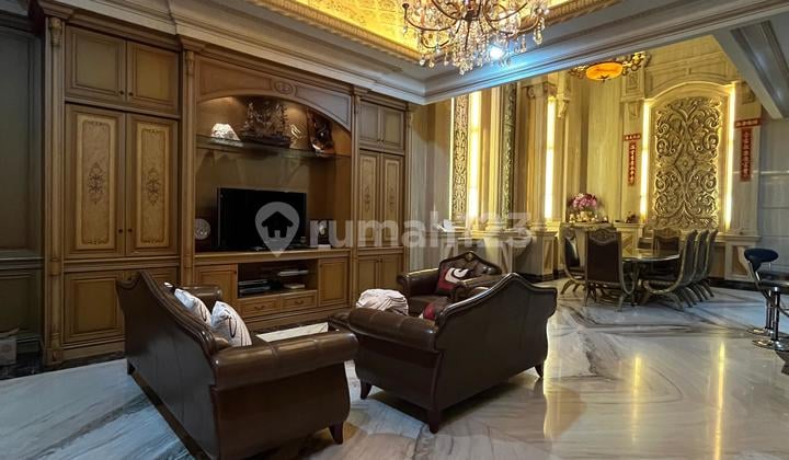 Dijual Villa Super Lux Polonio