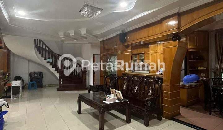 Dijual Villa Mewah Tembakau Deli Lb330m