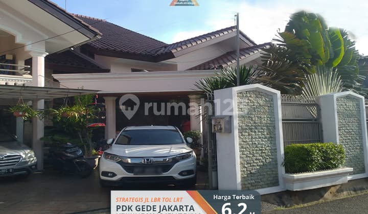 Strategic House, Large, on Jl. Raya Pondok Gede Lubang Buaya, East Jakarta, Near Toll