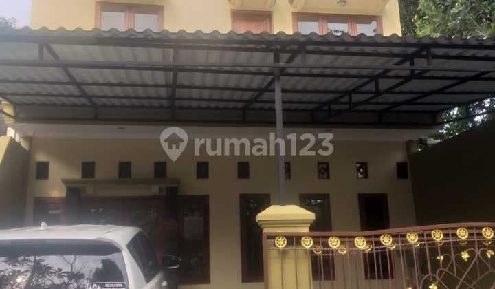 Rumah di Kav agraria duren sawit jaktim 2 Lantai SHM Bagus Barat