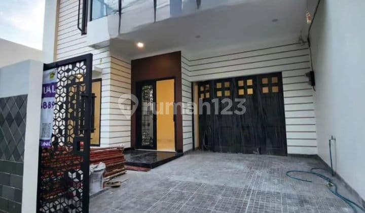 Rumah di Cipinang jaktim 2 Lantai SHM 206mtr kt 5 bbs bjr