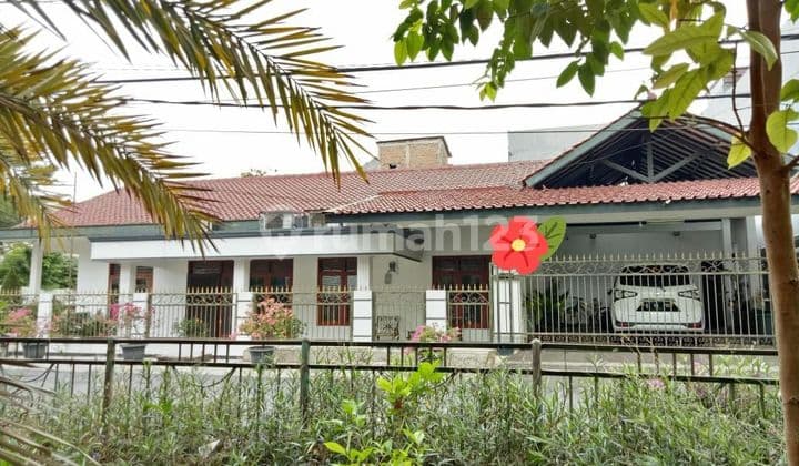 Rumah di Duren sawit jaktim lt 322 SHM bbs bjr kt 5 hook Bagus