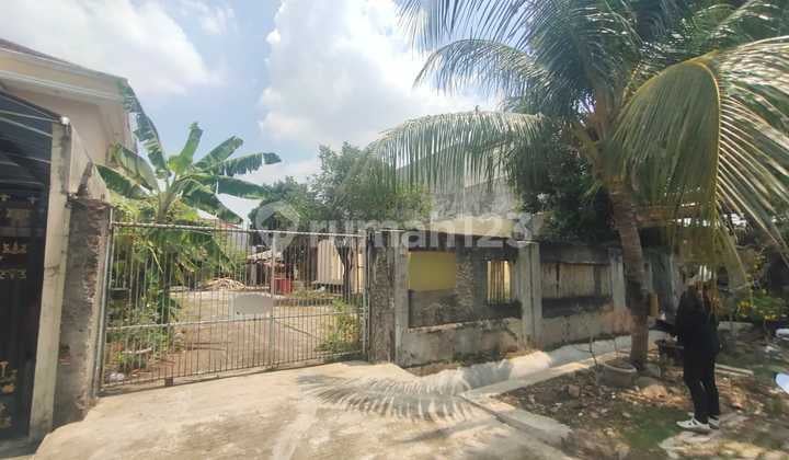 Cheap Land, Large Area 604 Sq.m in Central Jakarta, Freehold, North Side Near Jl. A. Yani