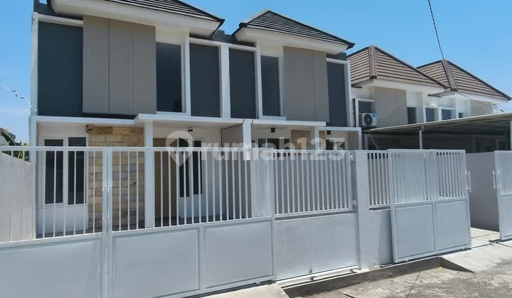 Promo!! Rumah Baru Rungkut Surabaya Lokasi Medokan Strategis