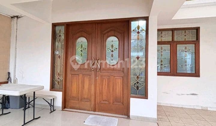 Rumah Bagus dan Strategis Dekat Taman Harga Terbaik Akhir Tahun