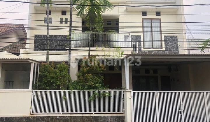 BEAUTIFUL AND STRONG HOUSE IN PEJATEN BARAT