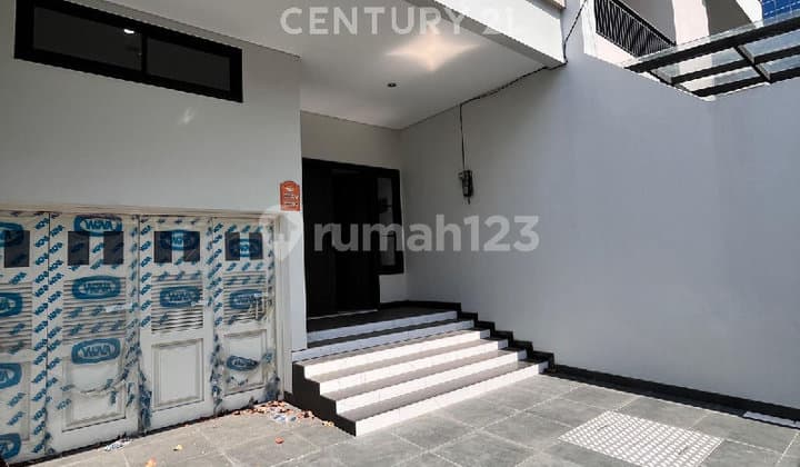 Brand New House in Kelapa Gading, Summarecon, 4 Floors, Wide Road