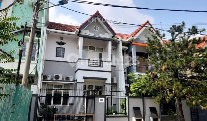 House in Gading Kirana, Kelapa Gading, North Jakarta House in Gading Kirana, Kelapa Gading, North Jakarta