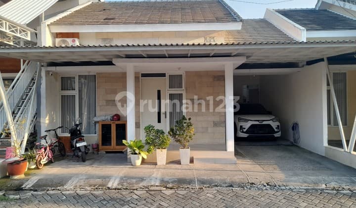 Rumah Furnished di Perumahan Pulo Lor, Jombang
