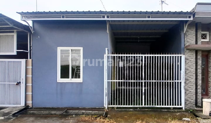 Rumah Minimalis - Perumahan Mojongapit, Jombang